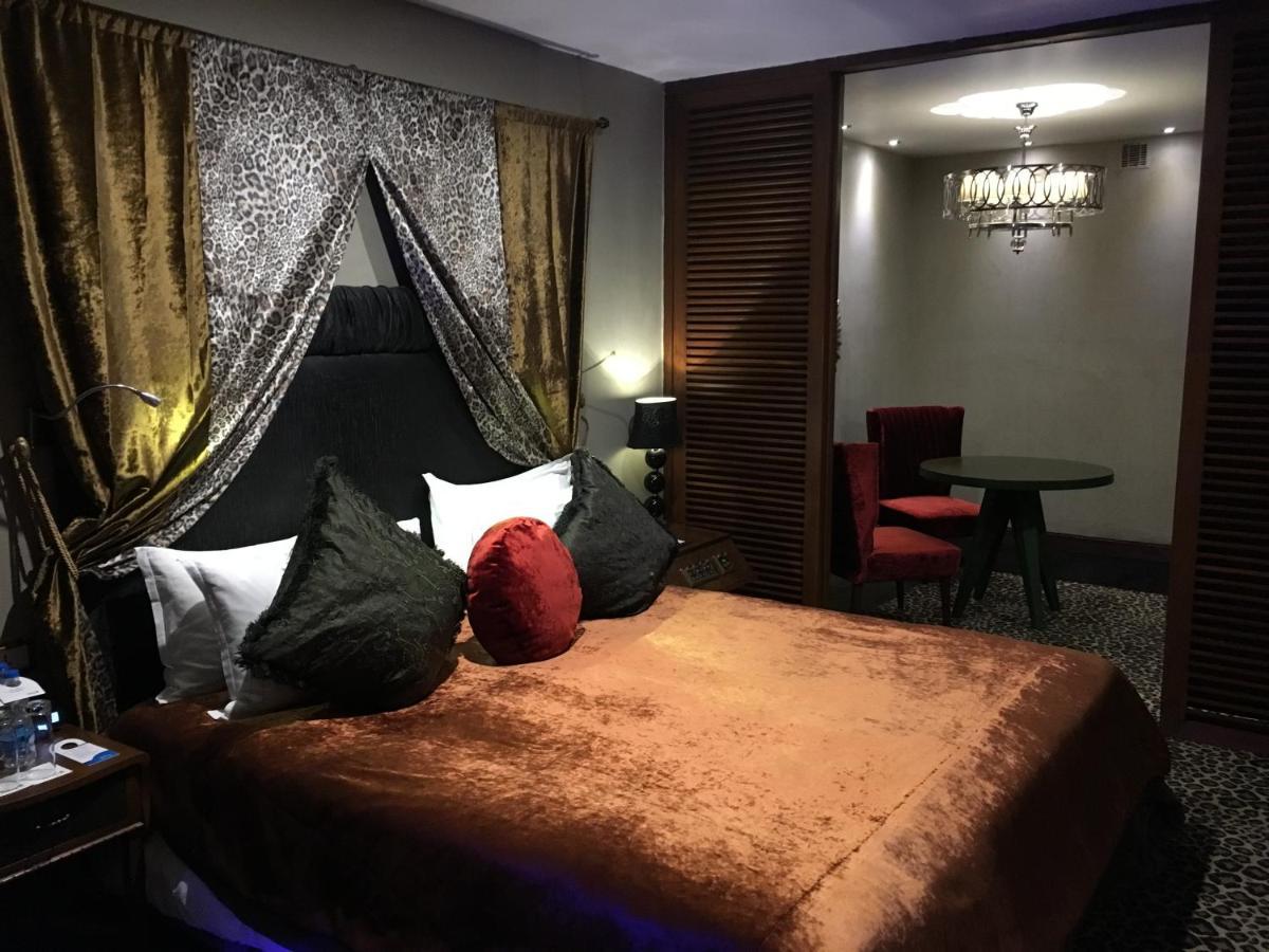 Radisson Blu Hotel Mbd Ludhiana Buitenkant foto