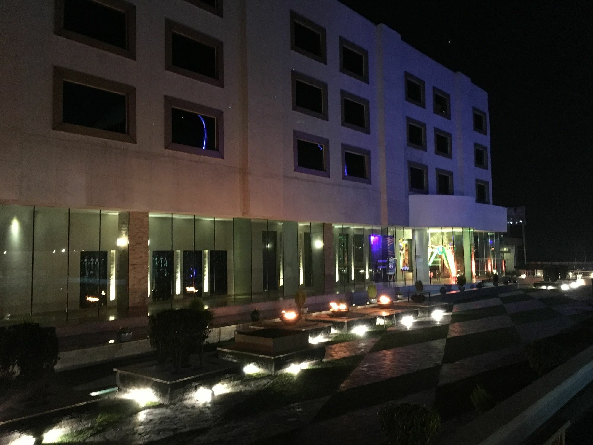 Radisson Blu Hotel Mbd Ludhiana Buitenkant foto